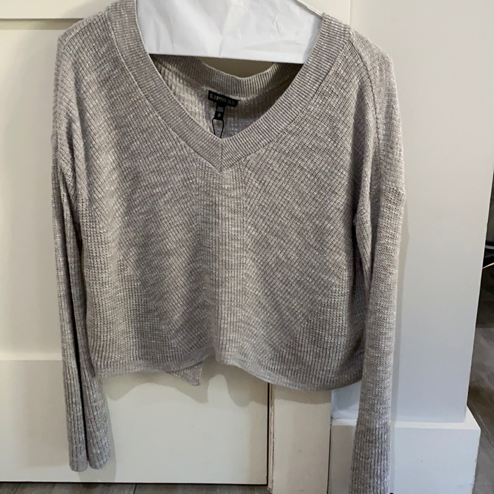 Super cute gray sweater